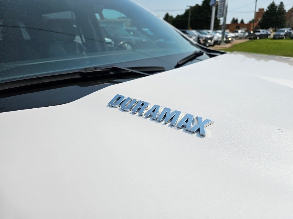 2022 Chevrolet Silverado 1500 4WD Crew Cab Standard Bed High Country