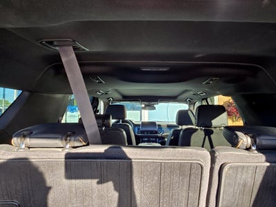 2024 GMC Yukon XL 4WD AT4
