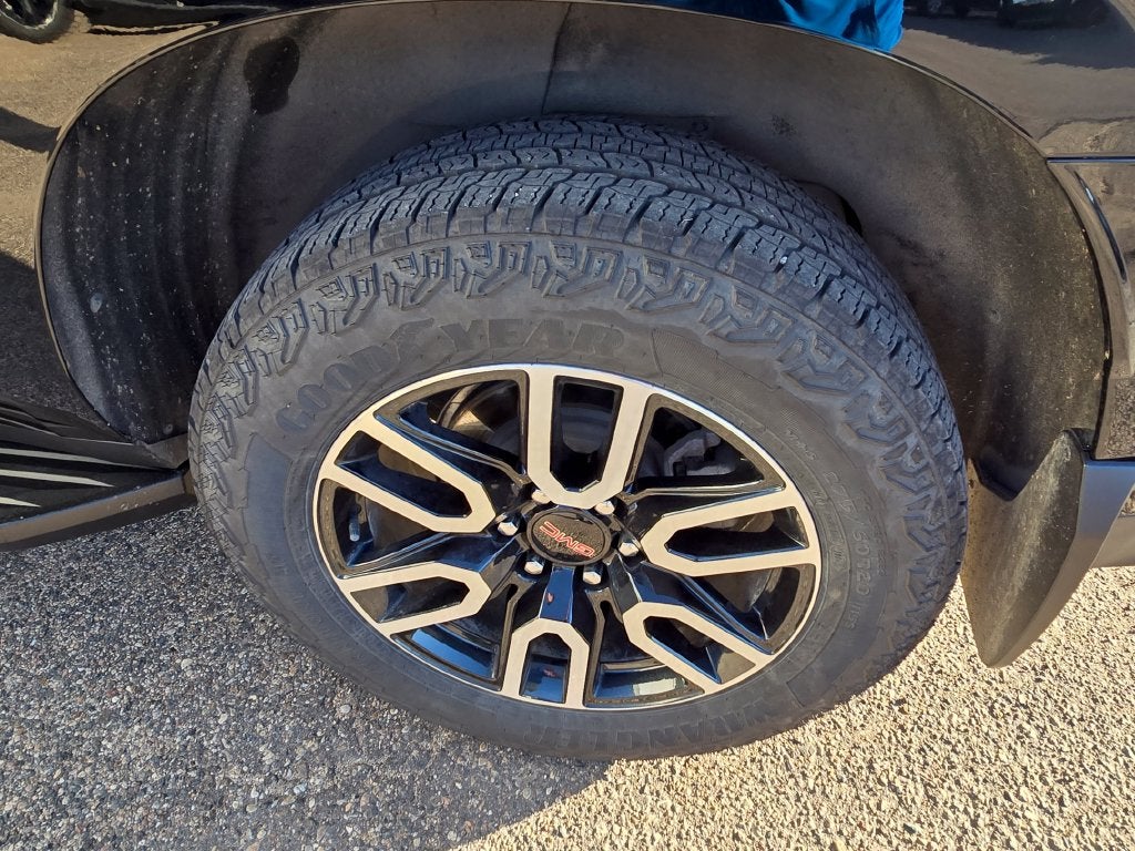 2024 GMC Yukon XL 4WD AT4