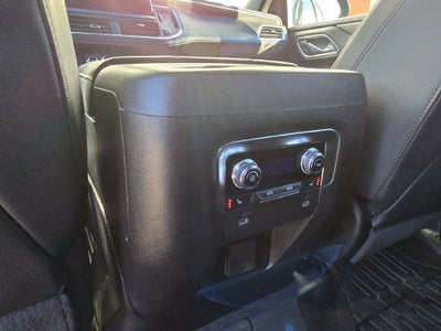 2024 GMC Yukon XL 4WD AT4
