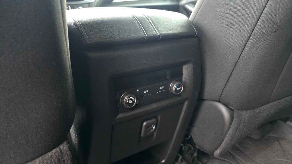 2023 Chevrolet Traverse AWD LT Cloth