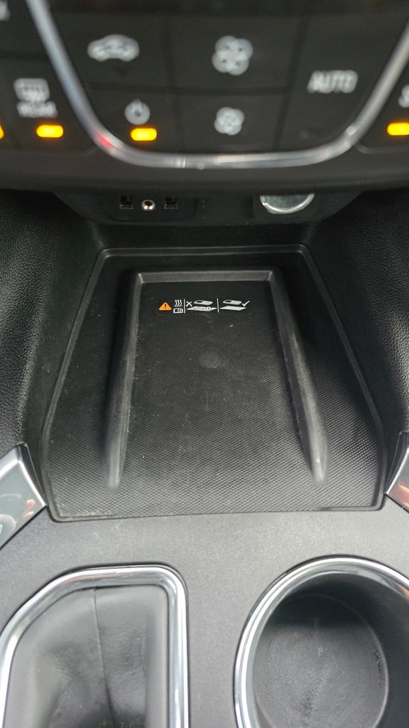 2023 Chevrolet Traverse AWD LT Cloth