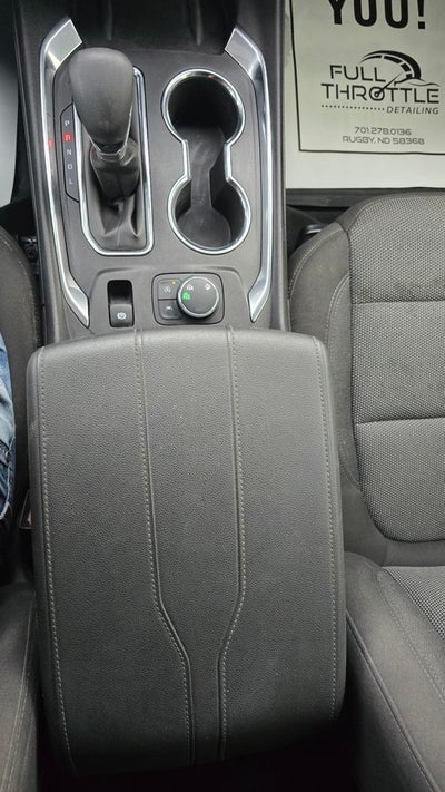 2023 Chevrolet Traverse AWD LT Cloth