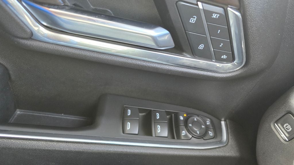 2023 GMC Sierra 1500 4WD Crew Cab Short Box SLT