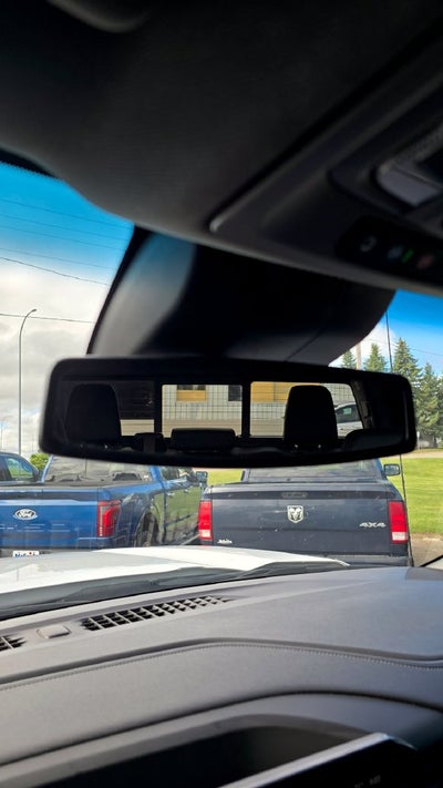 2023 GMC Sierra 1500 4WD Crew Cab Short Box SLT