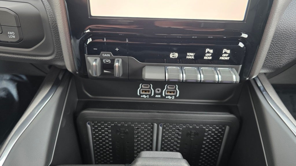 2026 RAM Ram 3500 RAM 3500 LARAMIE CREW CAB 4X4 6'4' BOX