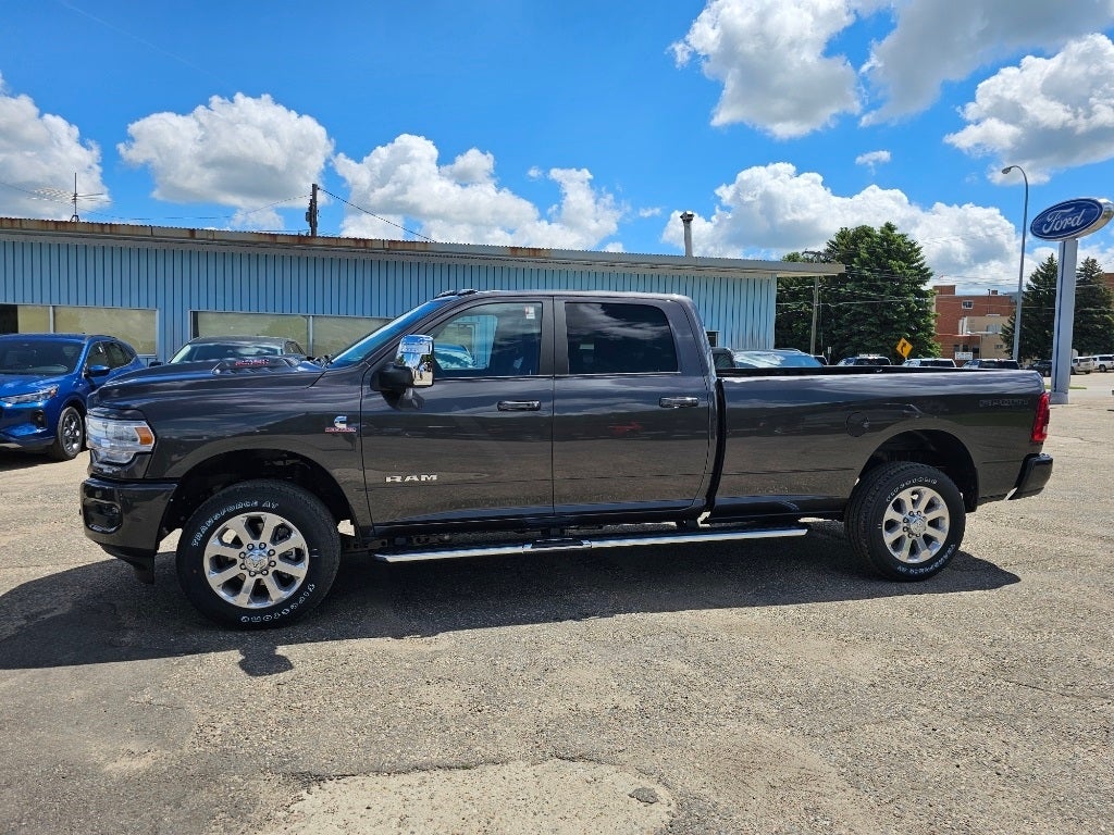 2024 RAM Ram 3500 RAM 3500 LARAMIE CREW CAB 4X4 8' BOX