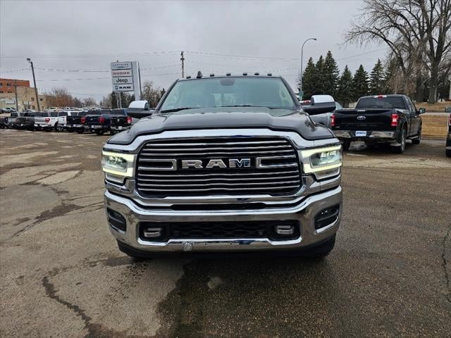 2021 RAM 3500 Laramie Crew Cab 4x4 8' Box
