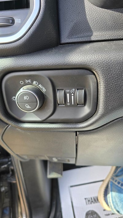 2025 RAM 2500 Laramie Crew Cab 4x4 8' Box