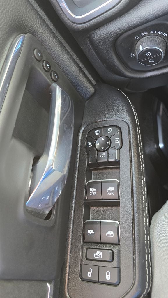 2025 RAM 2500 Laramie Crew Cab 4x4 8' Box