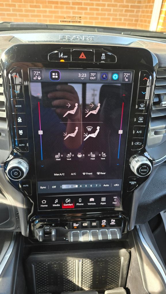 2025 RAM 2500 Laramie Crew Cab 4x4 8' Box