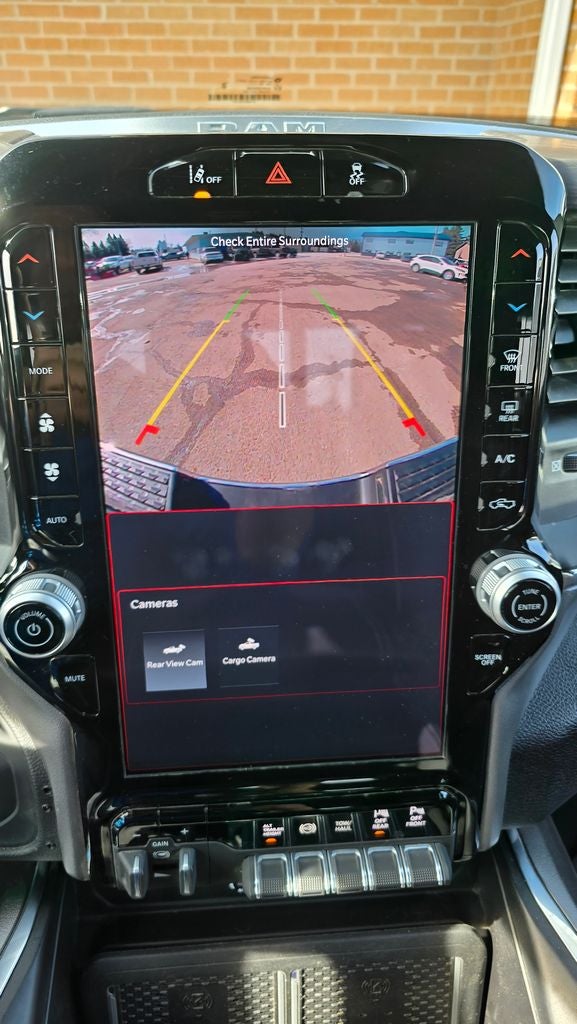 2025 RAM 2500 Laramie Crew Cab 4x4 8' Box