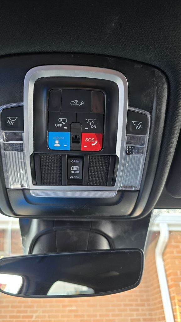 2025 RAM 2500 Laramie Crew Cab 4x4 8' Box