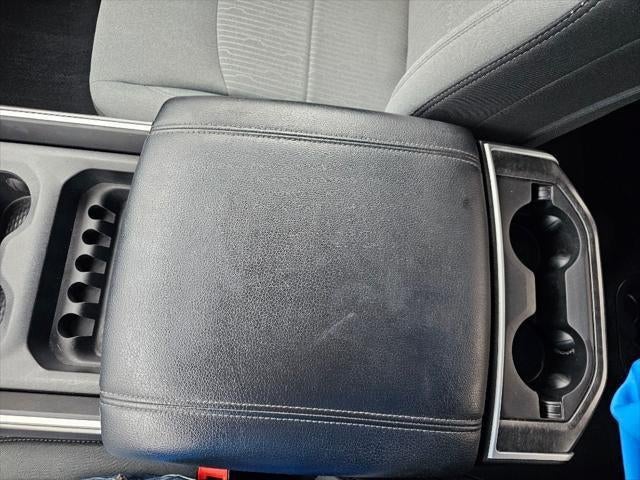 2020 RAM 3500 Big Horn Crew Cab 4x4 8' Box