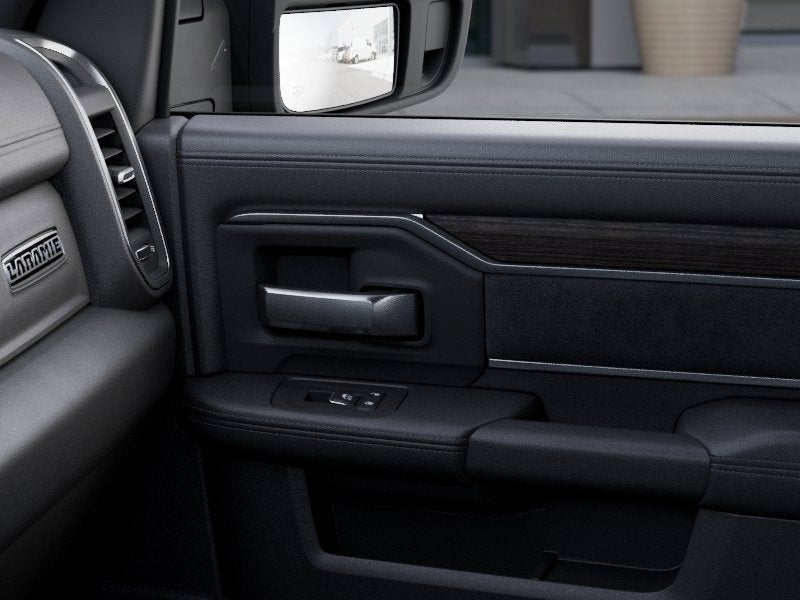 2027 RAM Ram 3500 RAM 3500 LARAMIE CREW CAB 4X4 8' BOX