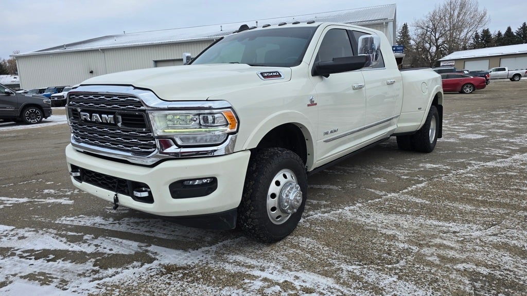 2022 RAM 3500 Limited Mega Cab 4x4 6'4' Box