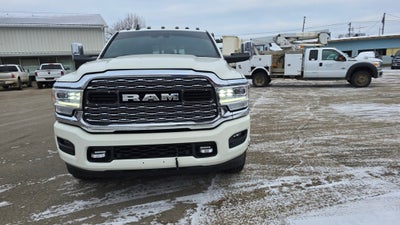 2022 RAM 3500 Limited Mega Cab 4x4 6'4' Box