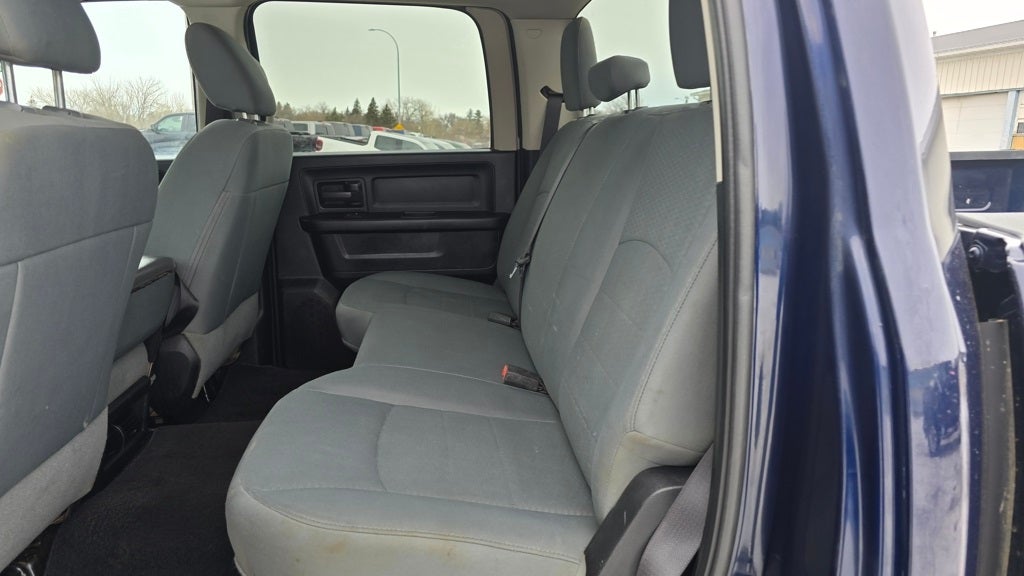 2017 RAM 1500 Express Crew Cab 4x4 5'7' Box