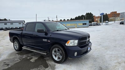 2017 RAM 1500 Express Crew Cab 4x4 5'7' Box