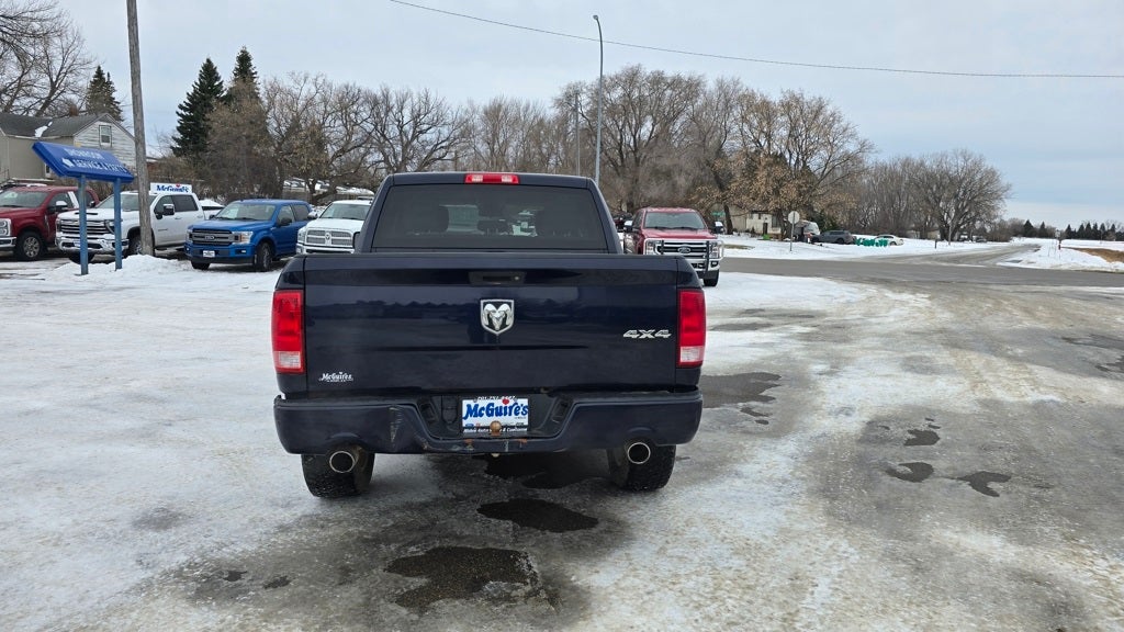 2017 RAM 1500 Express Crew Cab 4x4 5'7' Box