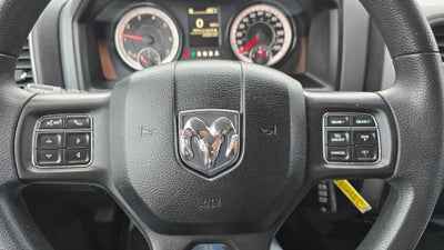 2018 RAM 1500 Express Crew Cab 4x4 5'7' Box