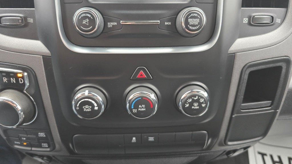 2018 RAM 1500 Express Crew Cab 4x4 5'7' Box