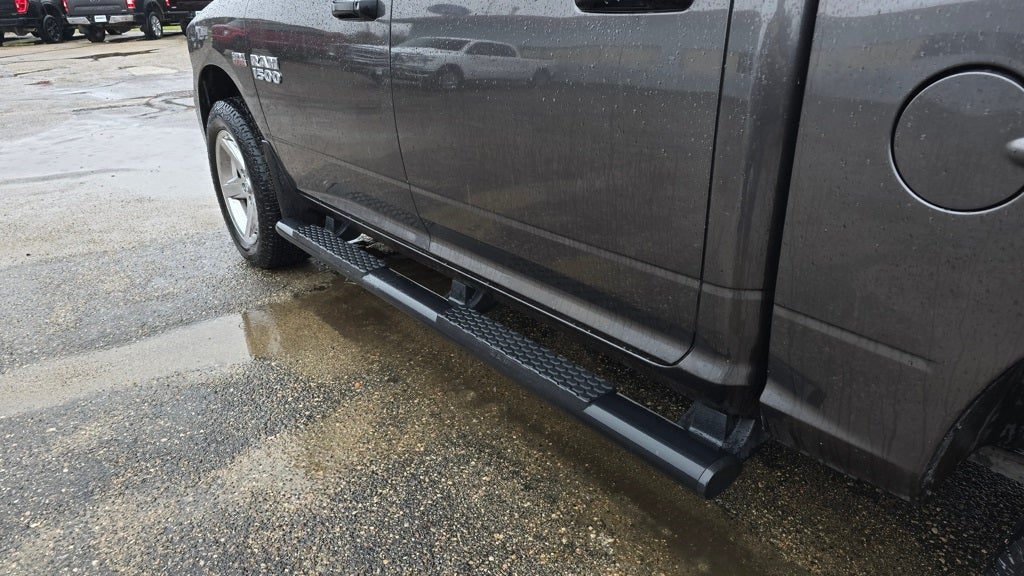 2018 RAM 1500 Express Crew Cab 4x4 5'7' Box