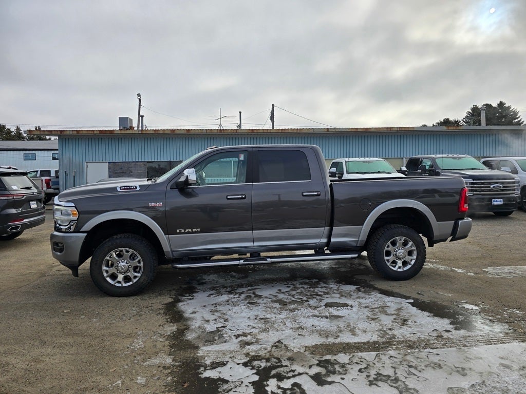 2022 RAM 2500 Laramie Crew Cab 4x4 6'4' Box