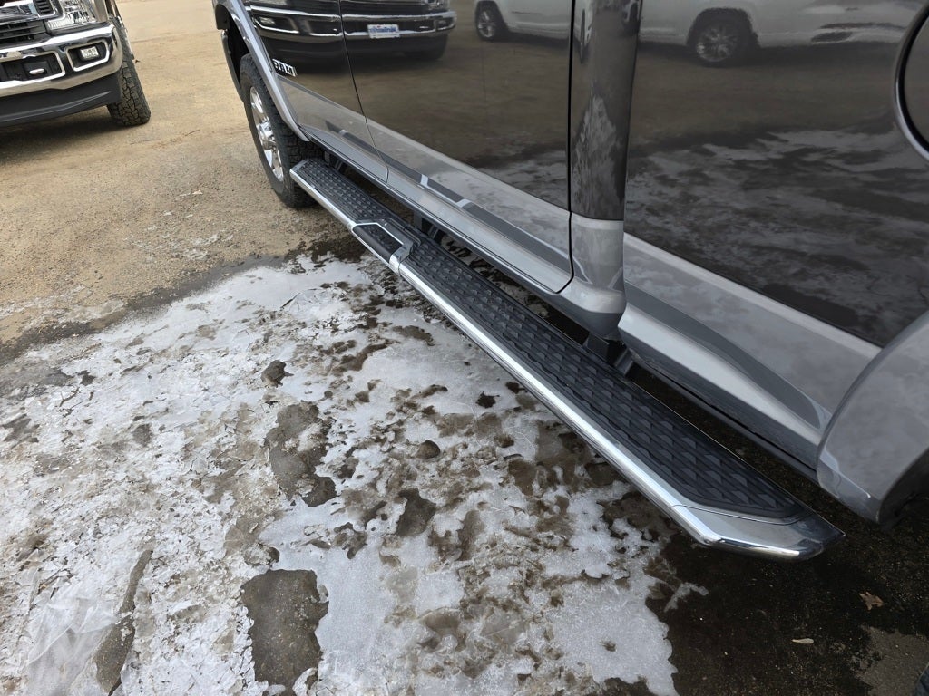 2022 RAM 2500 Laramie Crew Cab 4x4 6'4' Box