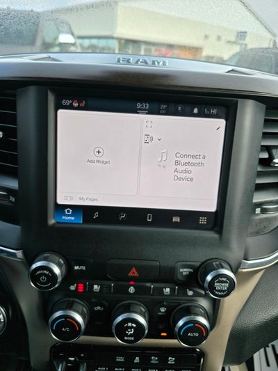 2022 RAM 2500 Laramie Crew Cab 4x4 6'4' Box