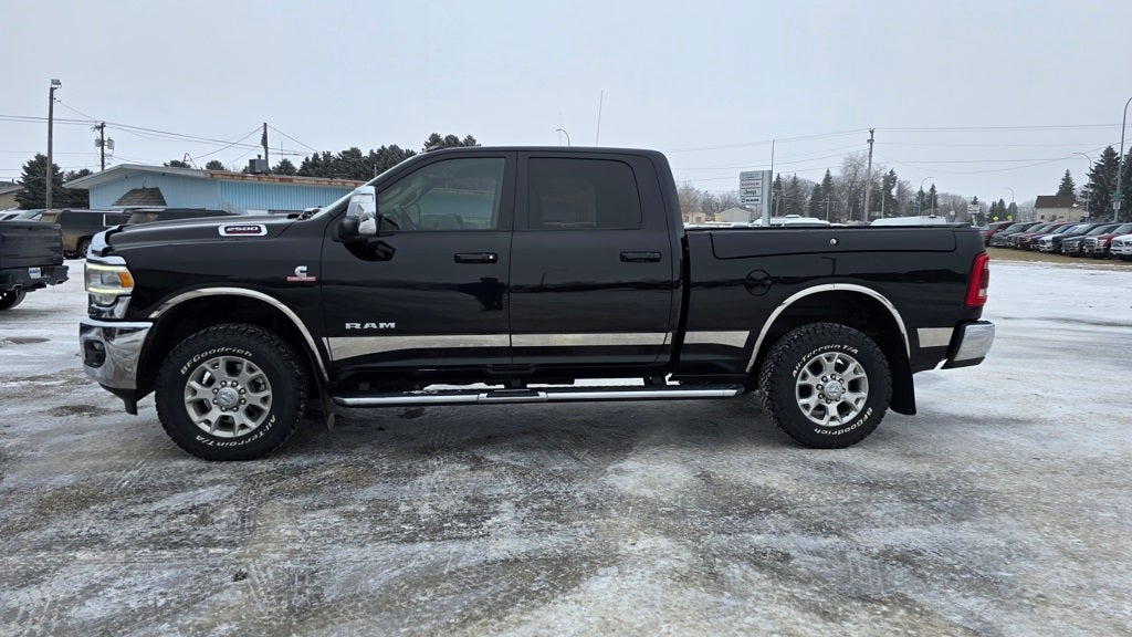 2023 RAM 2500 Laramie Crew Cab 4x4 6'4' Box
