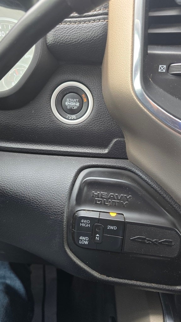 2023 RAM 2500 Laramie Crew Cab 4x4 6'4' Box