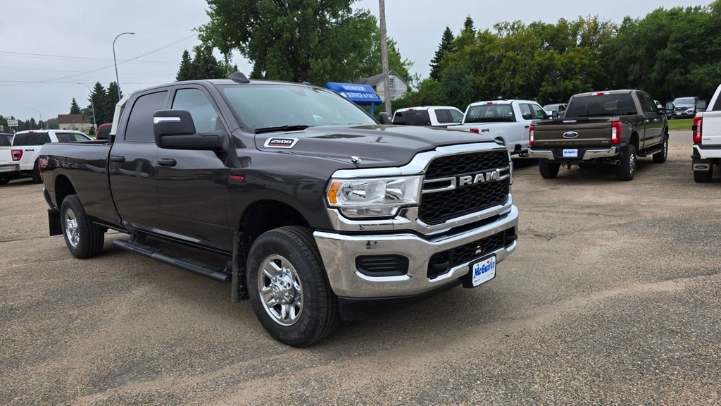 2024 RAM 2500 Tradesman Crew Cab 4x4 8' Box