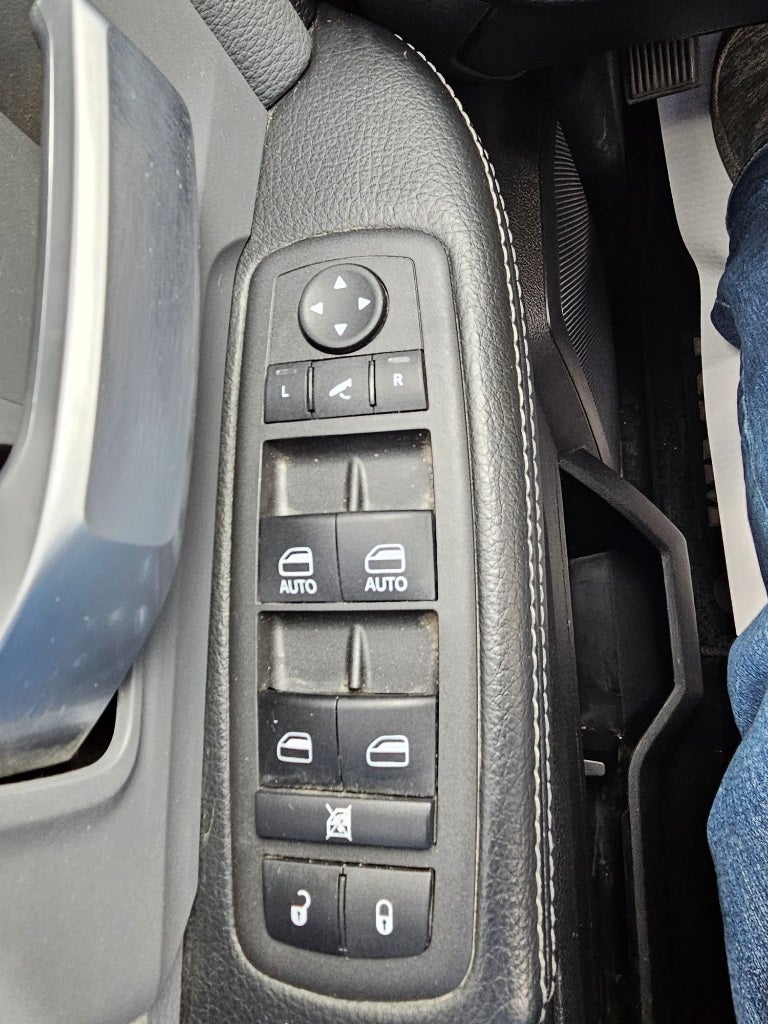 2022 RAM 2500 Big Horn Mega Cab 4x4 6'4'' Box