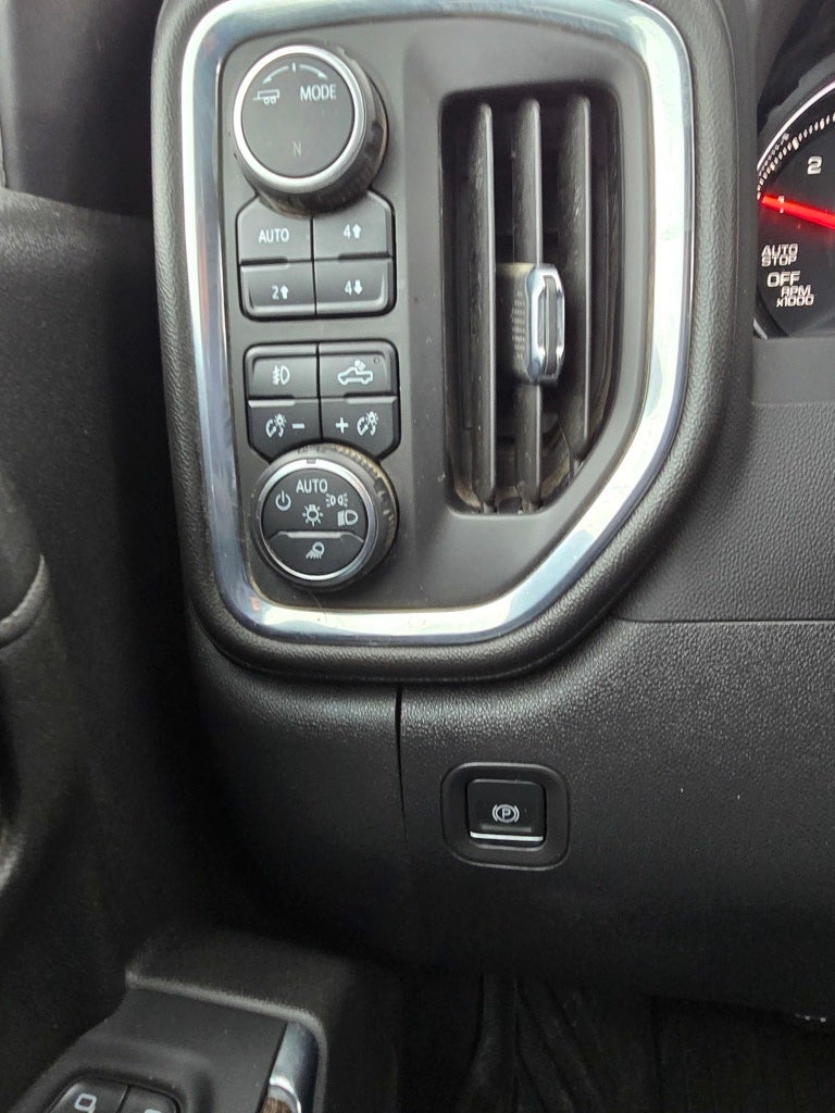 2022 Chevrolet Silverado 1500 LTD 4WD Crew Cab Short Bed LT Trail Boss