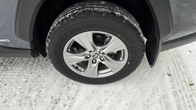 2025 Toyota RAV4 Hybrid LE