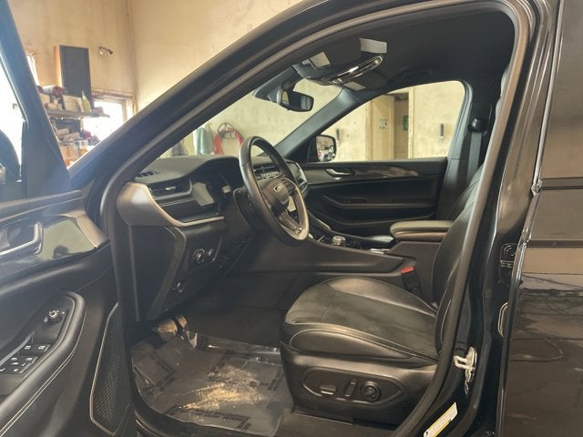 2022 Jeep Grand Cherokee L Altitude