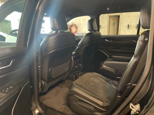 2022 Jeep Grand Cherokee L Altitude