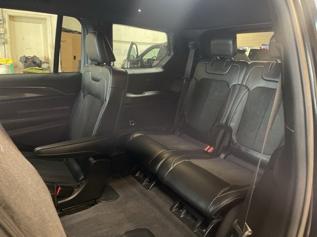 2022 Jeep Grand Cherokee L Altitude