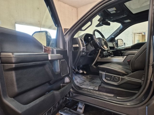 2017 Ford F-150 Platinum