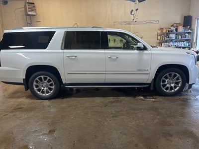 2017 GMC Yukon XL Denali