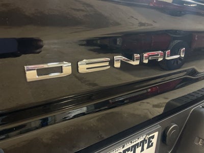 2023 GMC Sierra 2500HD Denali