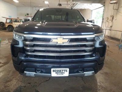 2022 Chevrolet Silverado 1500 High Country