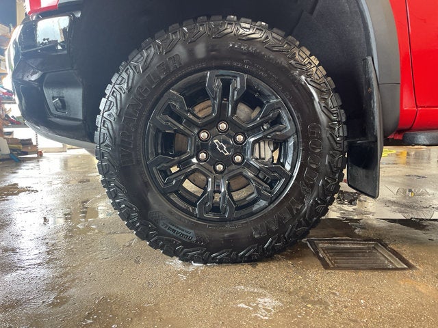 2025 Chevrolet Silverado 1500 ZR2