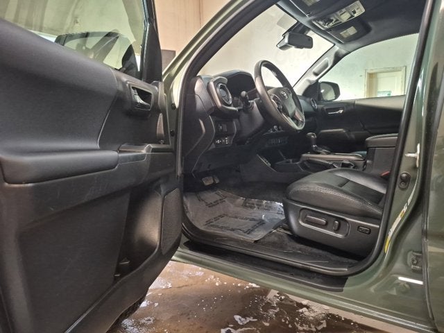 2022 Toyota Tacoma 4WD TRD Off Road