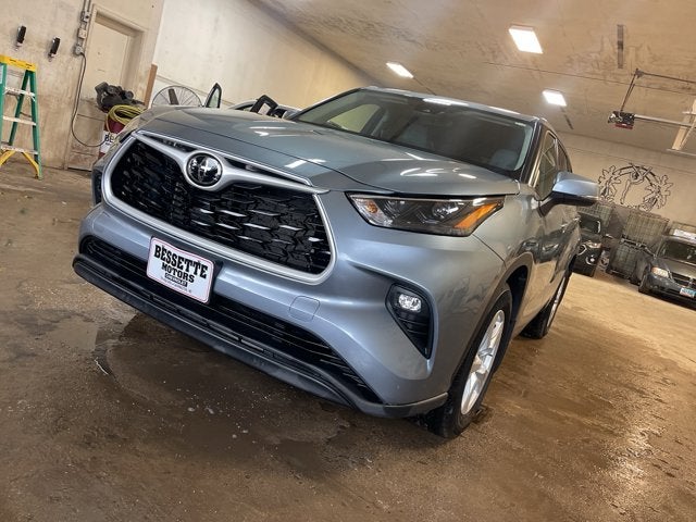 2022 Toyota Highlander LE