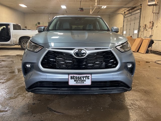 2022 Toyota Highlander LE