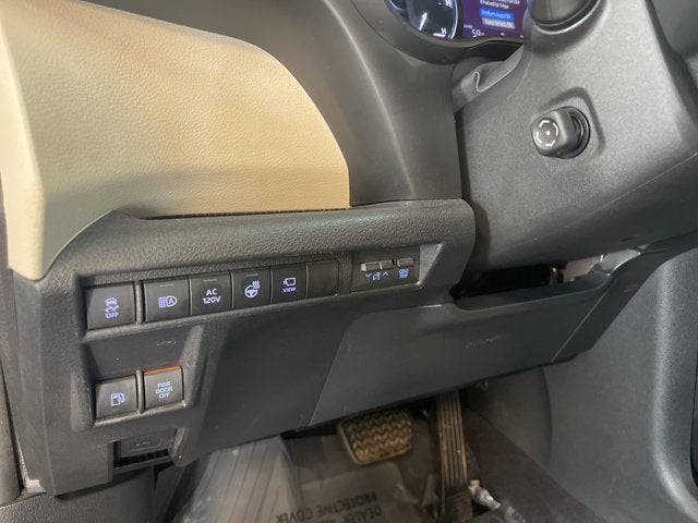 2022 Toyota Sienna Platinum