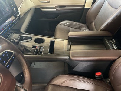 2022 Toyota Sienna Platinum