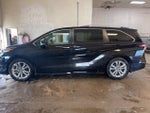 2022 Toyota Sienna Platinum